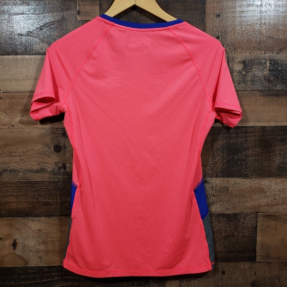 Under armour striped short sleeve athletic top - Picture 5 of 7